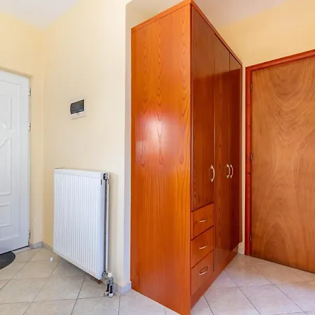 Apartmanhotel Kosmos St7 In Agios Stefanos Ájosz Sztéfanosz