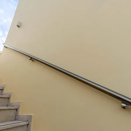 Kosmos St7 In Agios Stefanos 4* Ájosz Sztéfanosz