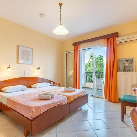 Kosmos St7 In Agios Stefanos 4*