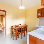 Kosmos St7 In Agios Stefanos アパートホテル 4*